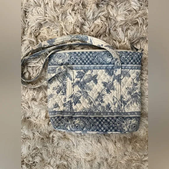 Vera Bradley Blue and White Floral Quilted Tote - Picture 2 of 7